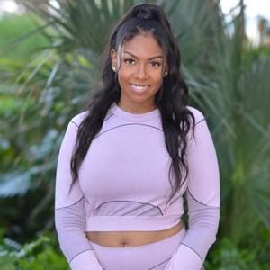 Meet your Posher, Joy